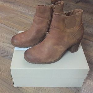 Clark’s (cushion collection) leather booties.